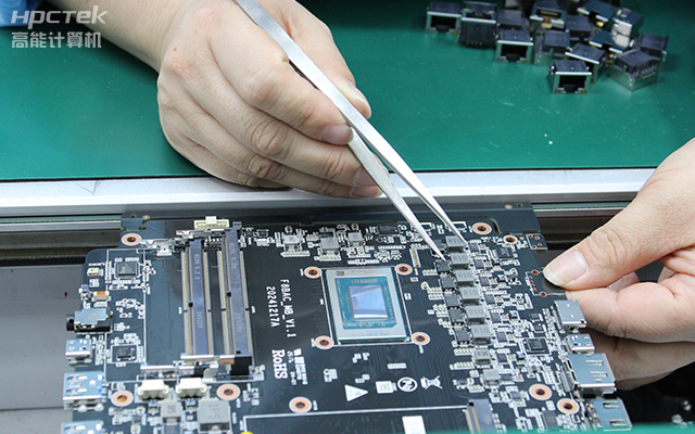 【工控科普】一片主板可以有多少路CPU？(圖1)